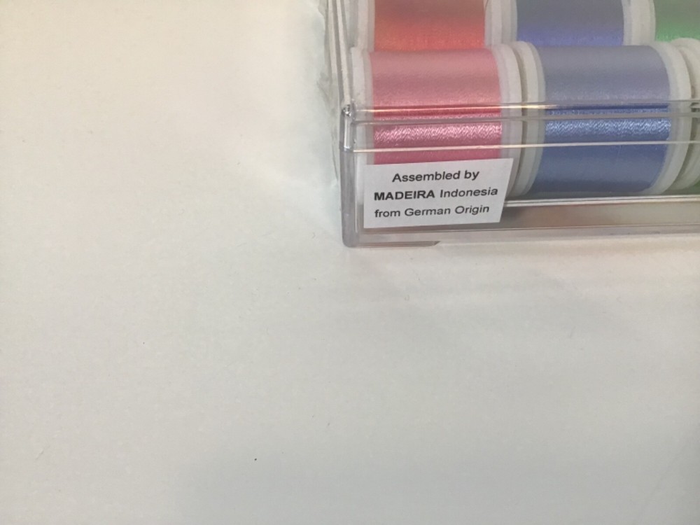 MADEIRA 18 Spool Embroidery Thread Pack