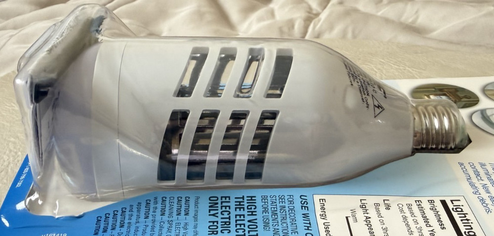 PIC Dual Purpose Bug Zapper and LED Light NEW