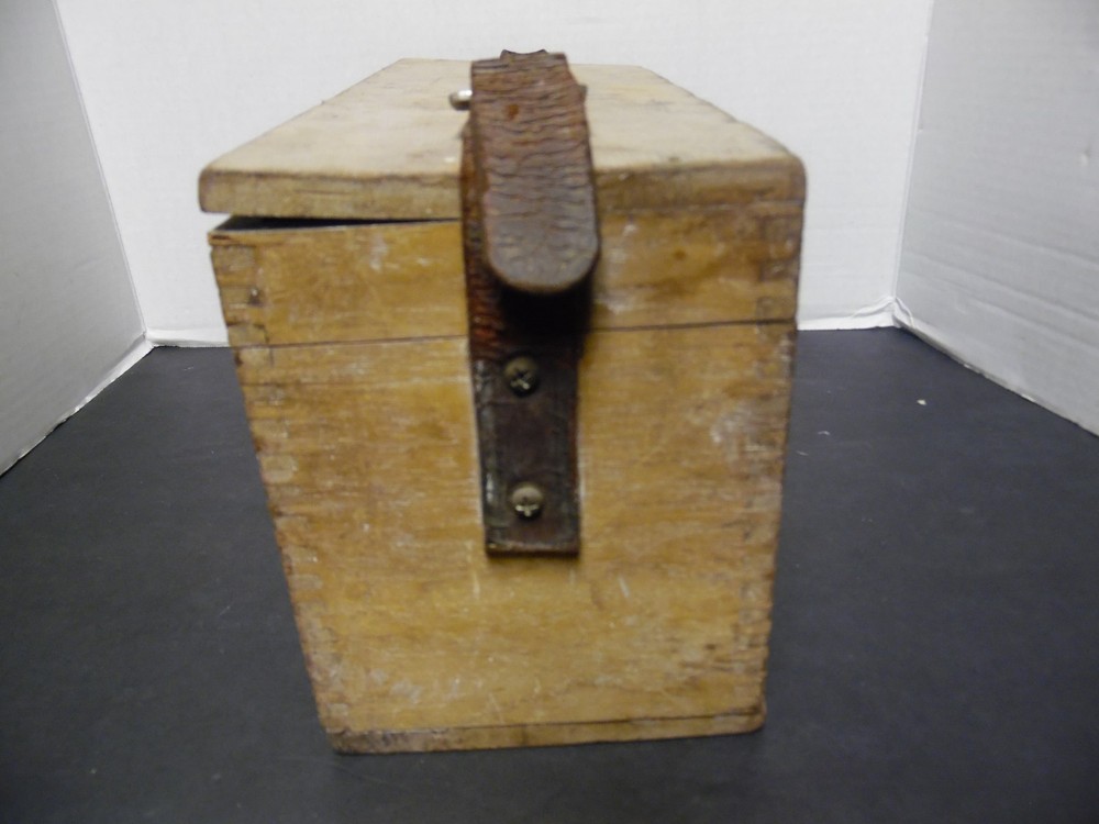 VINTAGE SURVEY SCOPE IN BOX