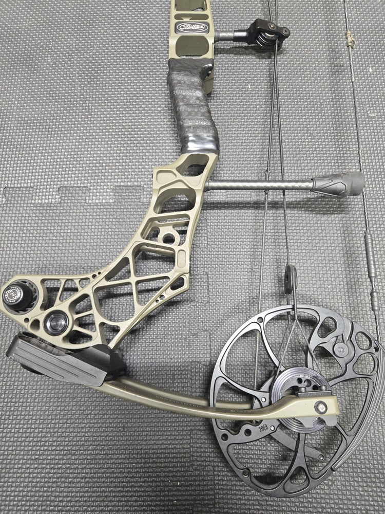 Mathews VXR 28