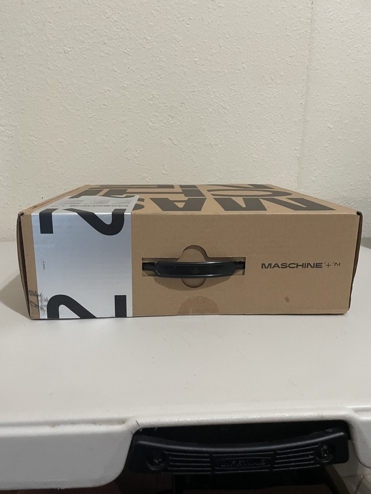 NEW Native Instruments Maschine Plus Standalone Production & Performance SEALED