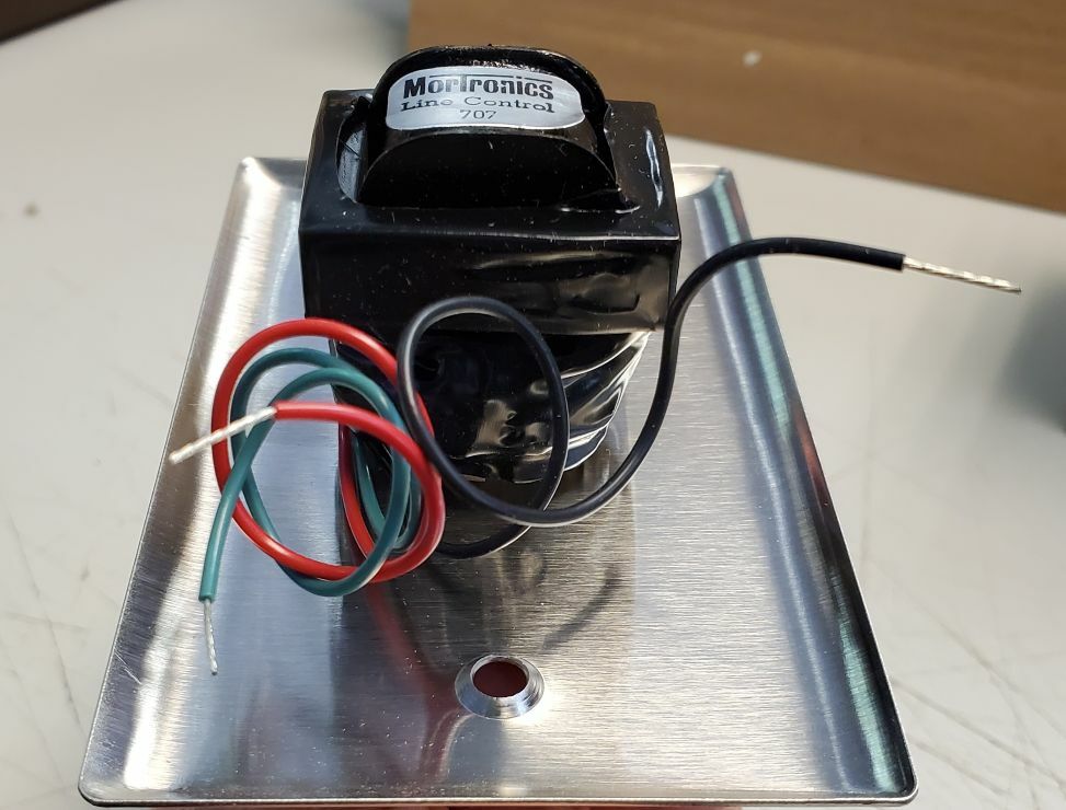 MORTRONICS MONO STEREO QUAD LINE CONTROL 707 SILVER