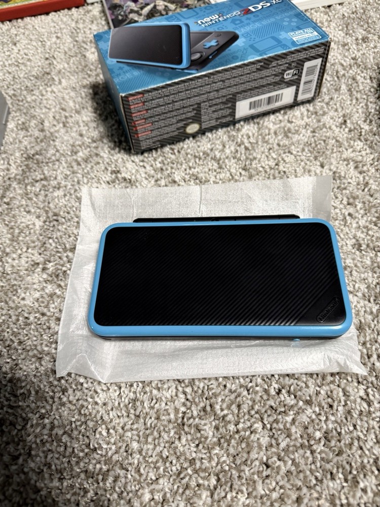 Nintendo New 2DS XL Console Bundle !