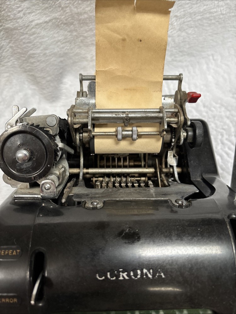 Vintage Smith & Corona Hand Crank Adding Machine