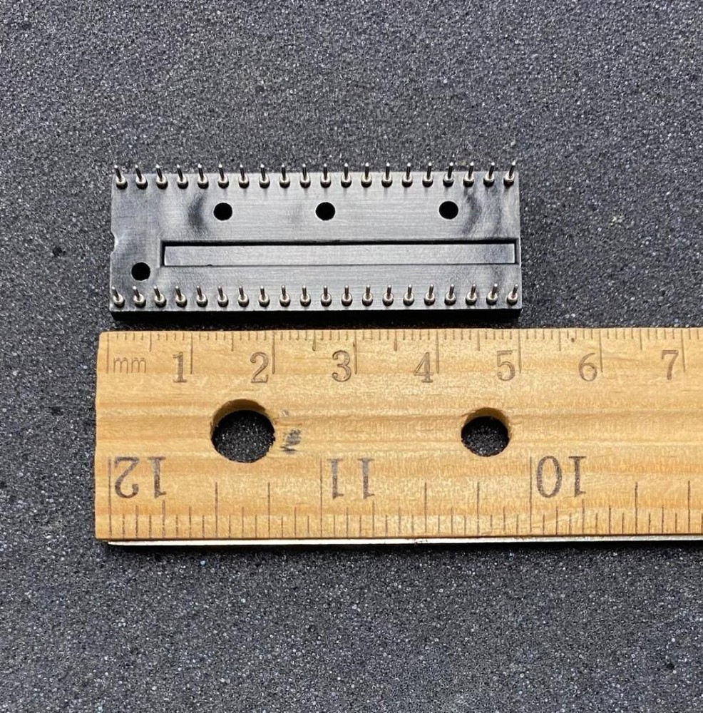 ADVANCED IC & Component Socket 40 Pin SCREW MACHINE Qty.2