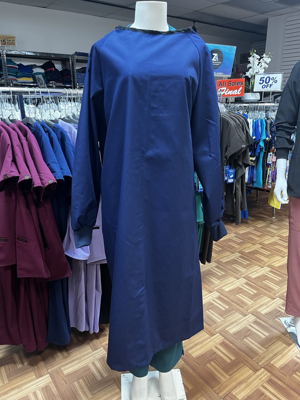 PPE Medical Laboratory Surgical Isolation Gown washable/reusable Navy Blue Color