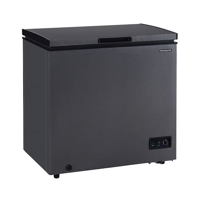 Frigidaire 7-cu ft Garage Ready Chest Freezer ( Black )