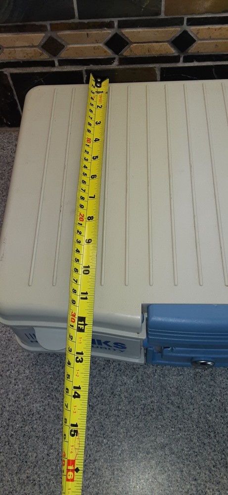 Brinks Home Security Lock Box (no key)