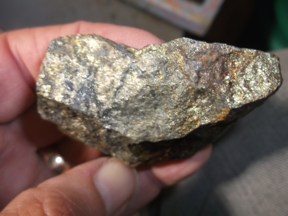 gold silver copper ore, 130 grams samples ,ore high grade .