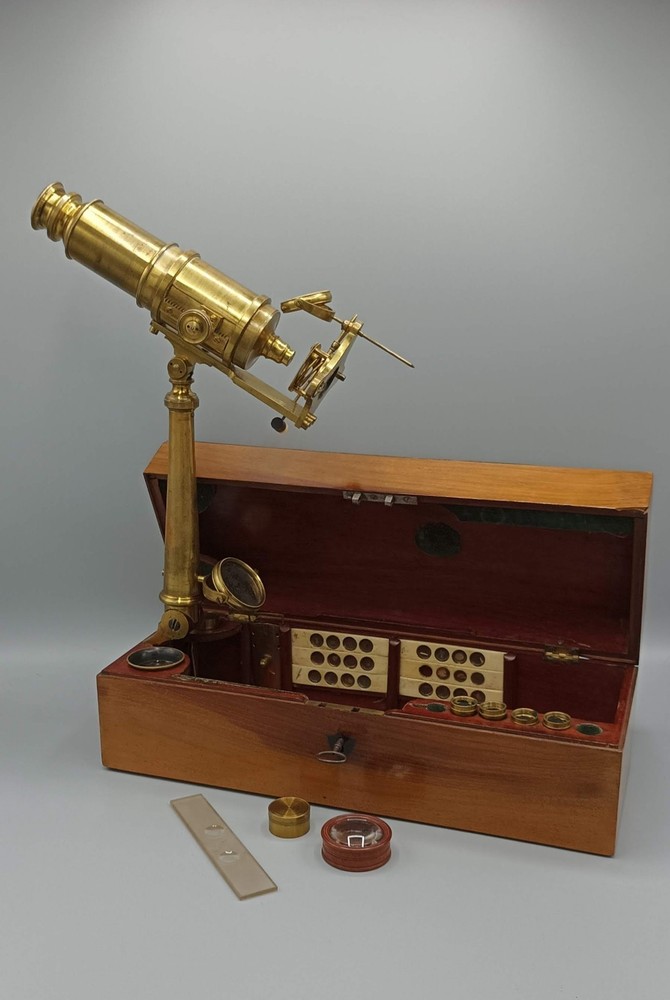 GERMAN CHEST-TYPE MICROSCOPE