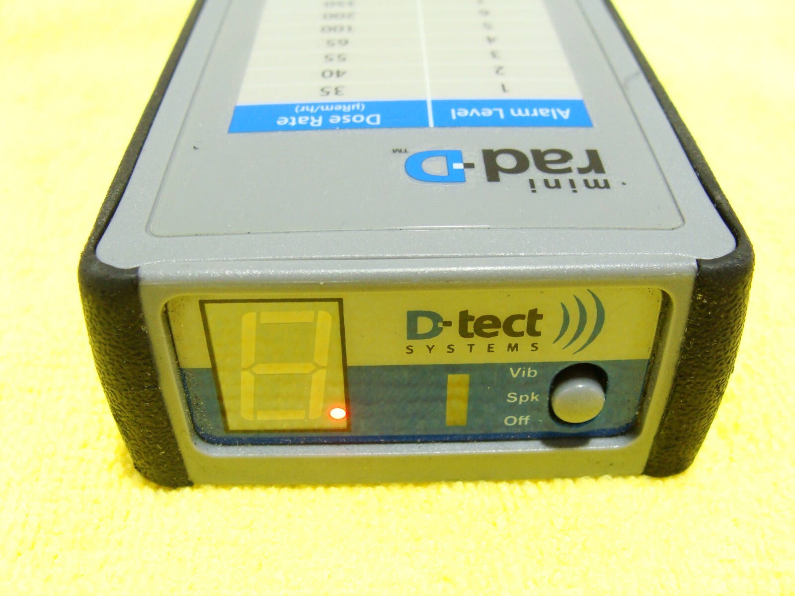 D-tect MiniRad-D Mini Rad-D Portable Rugged Personal Radiation Detector MRC 951