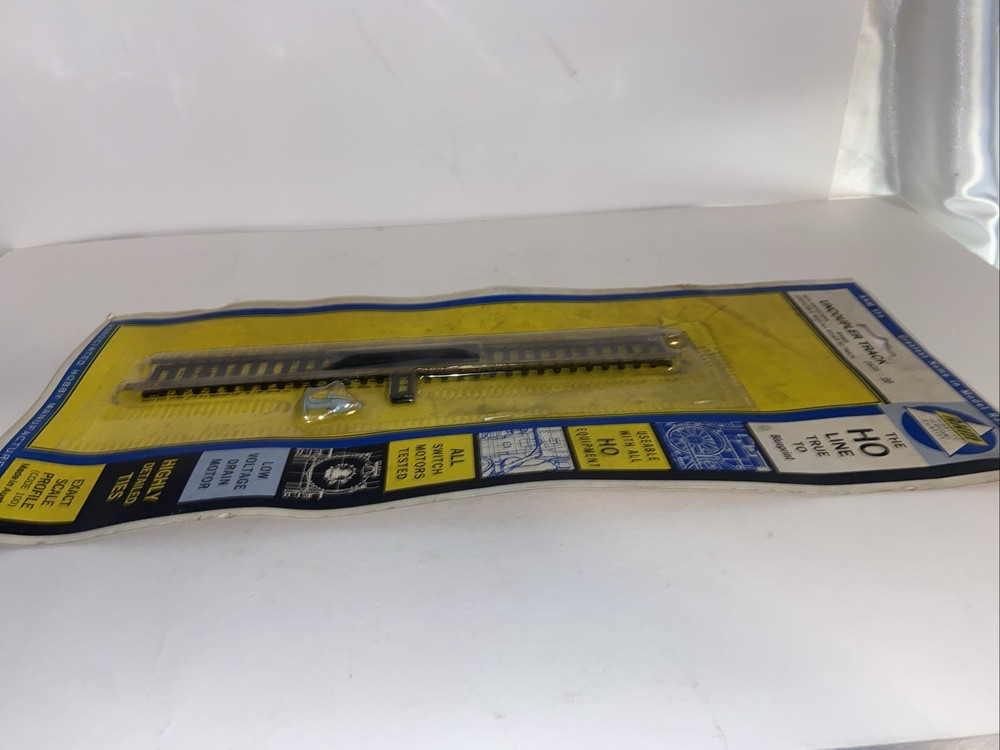 AHM HO Scale #2525, 2527, 87 Uncoupler Track