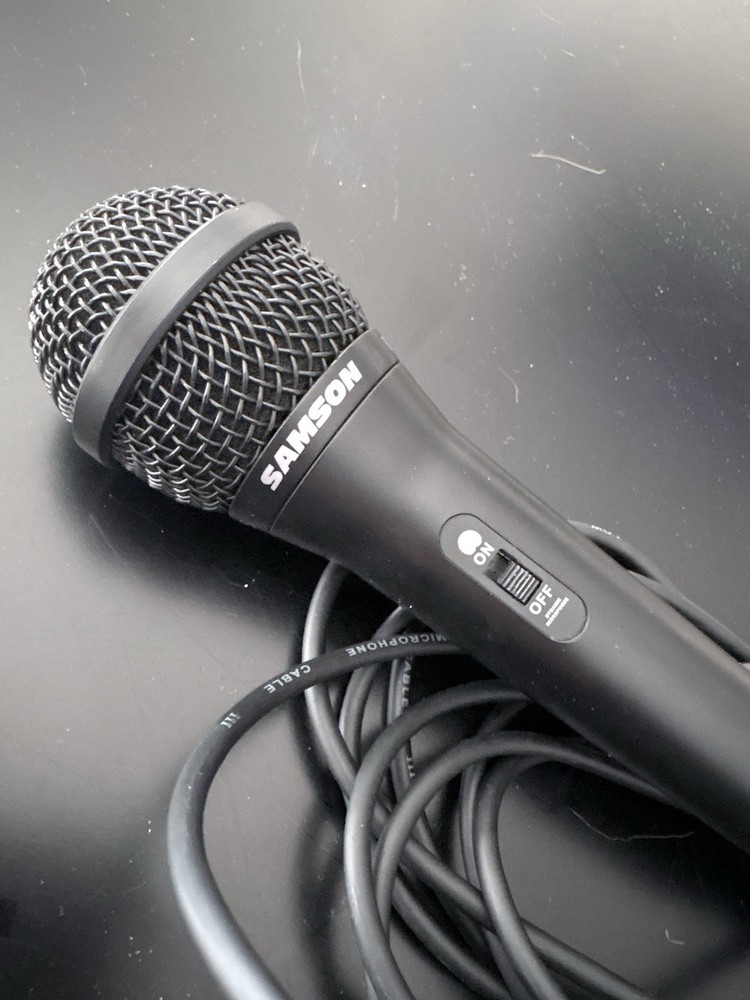 Samson Model M1 Black Wired Karaoke Dynamic Microphone ~ lightly used