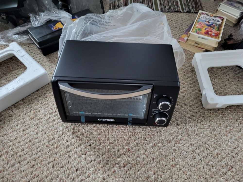 NEW OPEN BOX Chefman-4 slice countertop oven READ DESCRIPTION