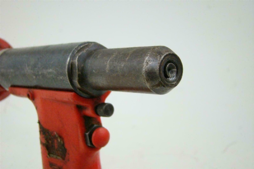 FAR Pneumatic Riveter , RAC180