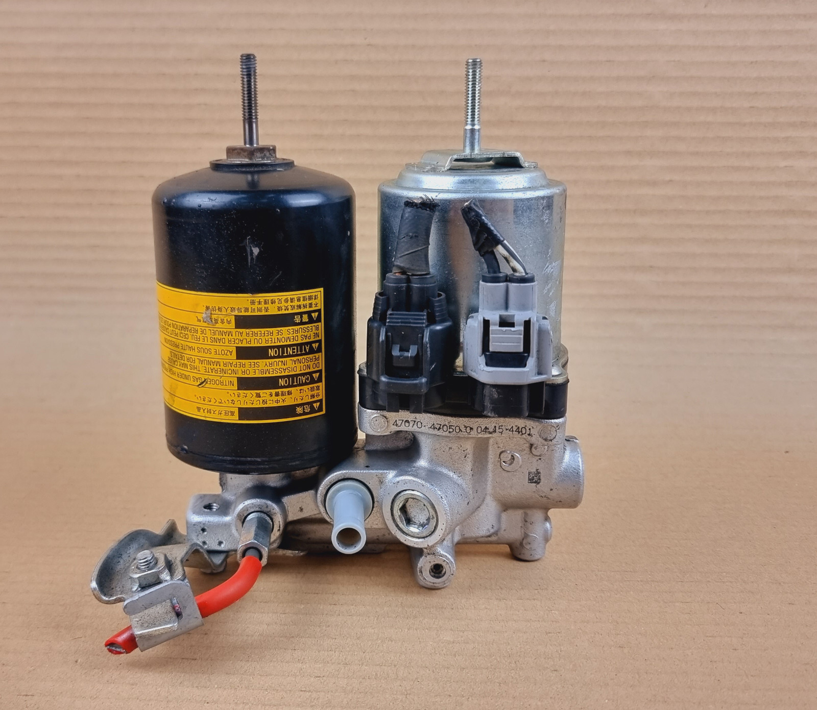 Toyota Prius 2010-2015 Anti lock Pump Assembly Brake booster 47070-47050 Oem