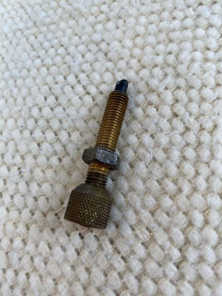Hunter Supreme Pressure Plunger Archery Rest