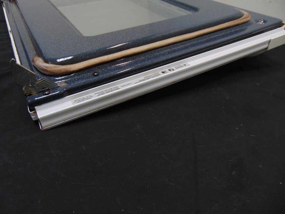 GE Electic Range JBP66W0H2WW Door Assembly