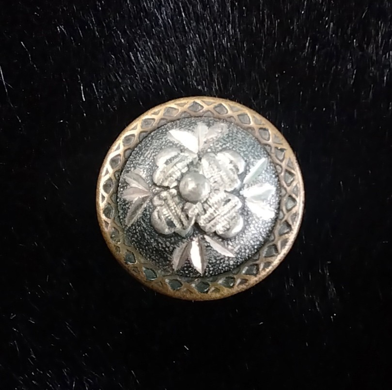Pewter Etched Flower Vintage Buttons 4-pack