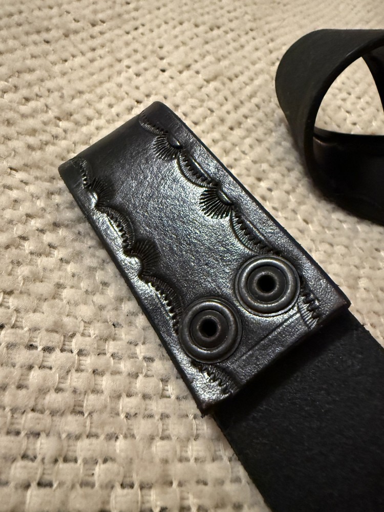 Leather Bow Sling