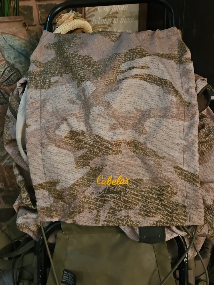 Cabelas Alaskan Camouflage H20 External Frame & Backpack Great Condition