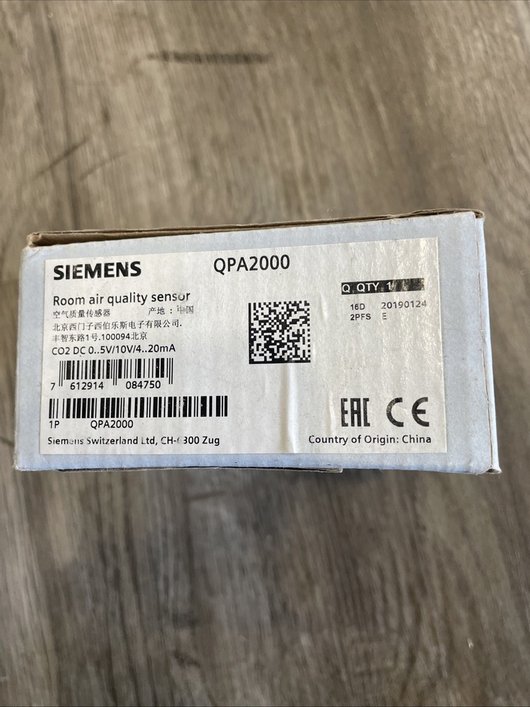 SIEMENS QPA2000 Room Air Quality Sensor CO2.