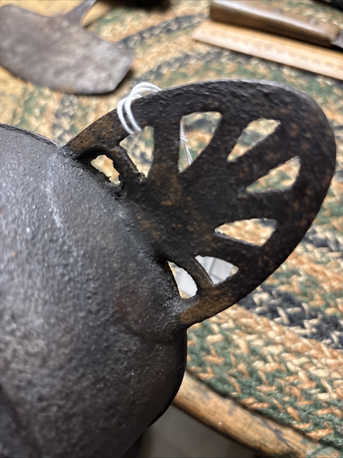 18th Early 19th Century Cast Iron Kendrick Porringer nice Gate Casting