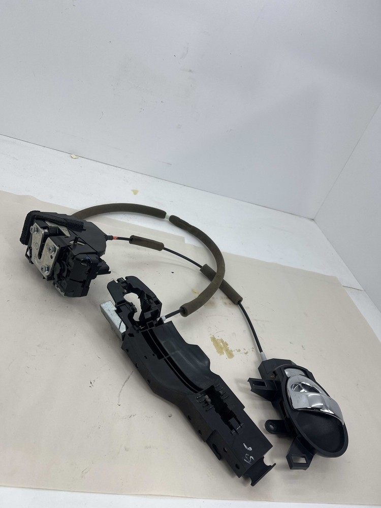 2017 NISSAN NOTE MK2 Door Lock Assembly