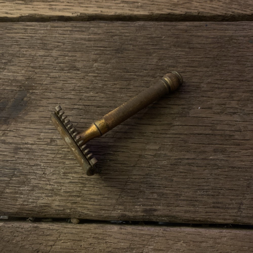 BRASS VINTAGE GILLETTE SAFETY RAZOR