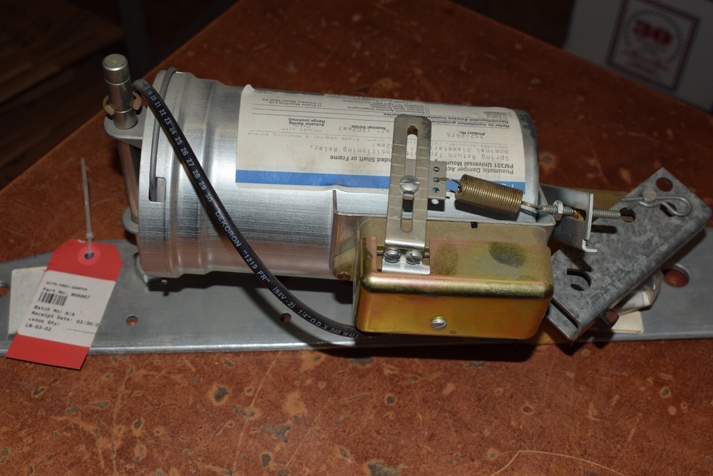 NEW Siemens POWERS CONTROLS 332-2973 Pneumatic Actuator, Spring Return Positioni