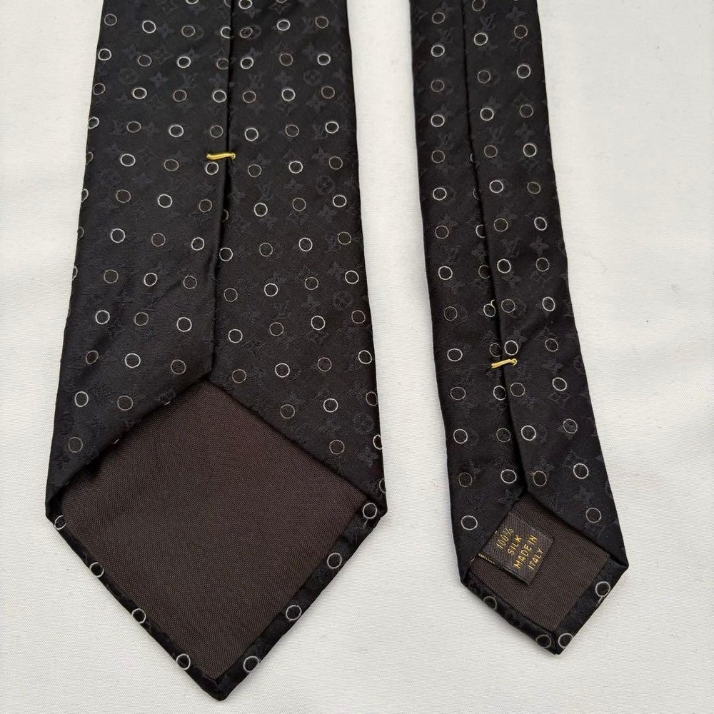 Louis Vuitton tie monogram silk black