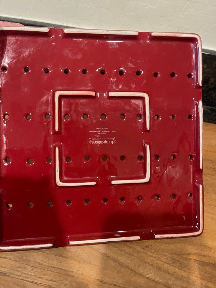 Temptations Old World red large trivet