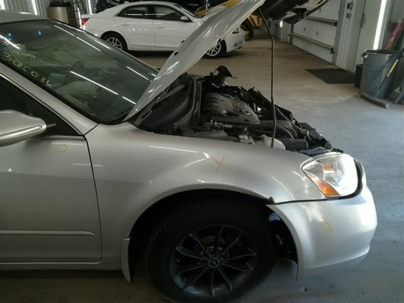 ALTIMA 2004 High Mounted Stop Light 104551475