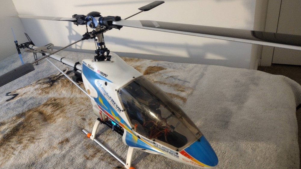 Hirobo SST-Eagle Freya X Spec 90 W Electronics & OS 70 Engine, Blades Included.
