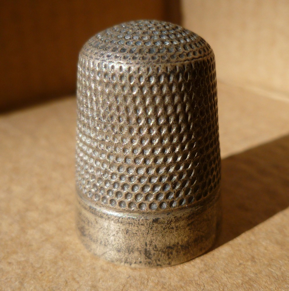 Sterling Silver Thimble JS Birmingham 4