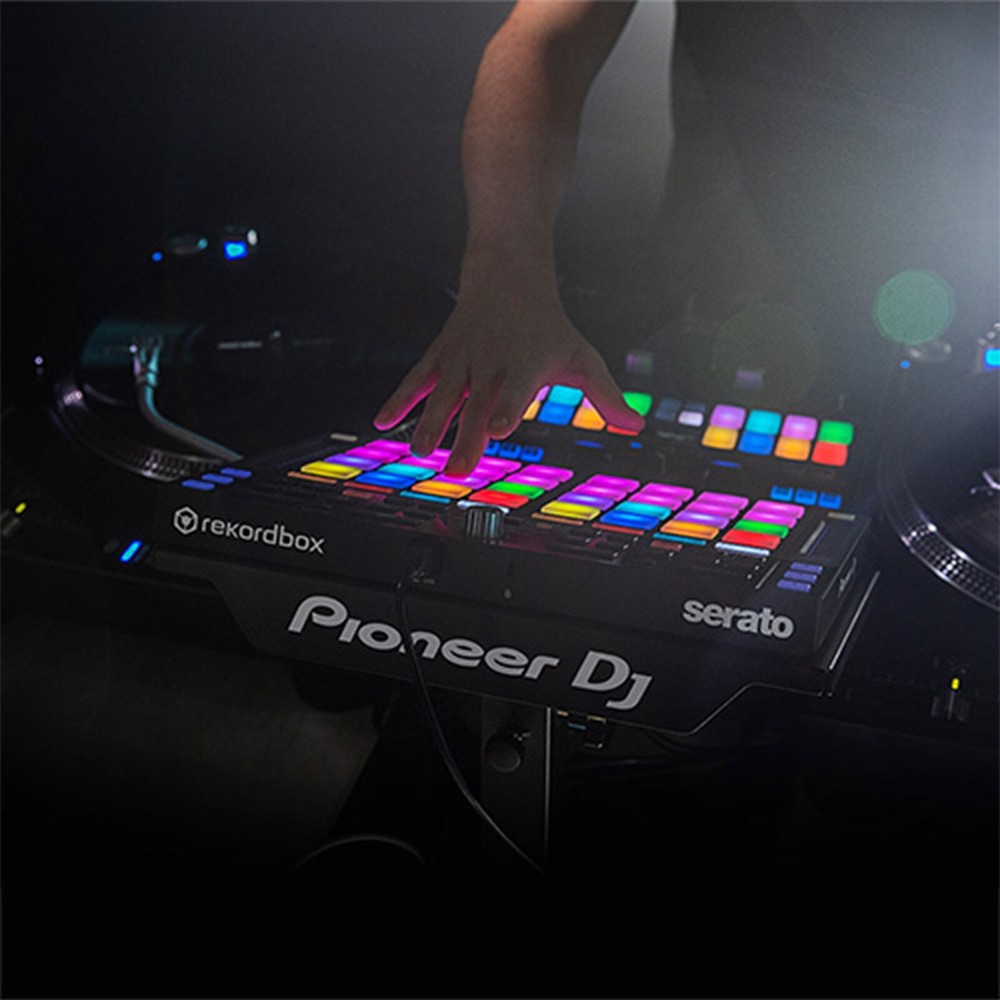 Pioneer DJ DDJ-XP2 rekordbox & Serato DJ DVS Performance Pad Surface Controller