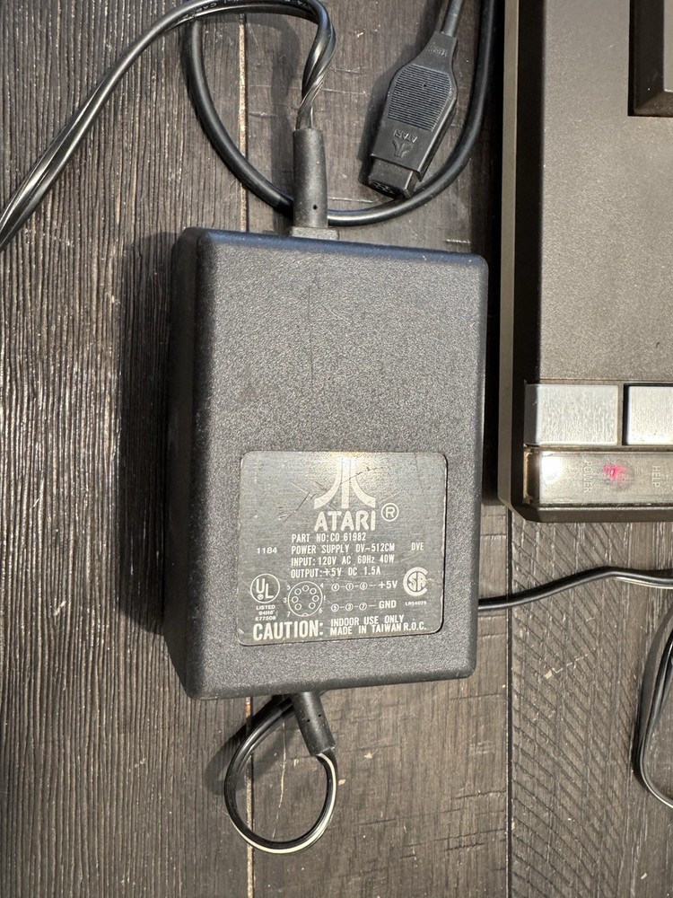 Vintage Atari 800XL Home Computer
