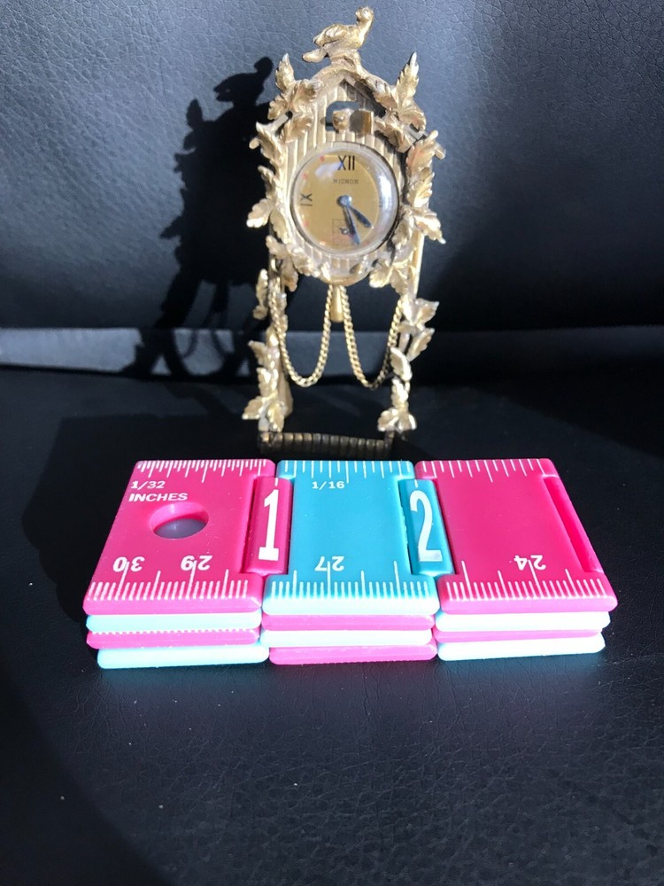 Very Nice Cuckoo Clock Pin On Frame - BEx