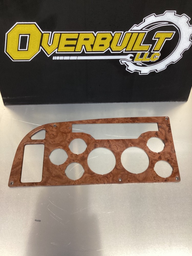 2005 Peterbilt Panel 379 – OEM Replacement Part (Part # 17-04235-120)
