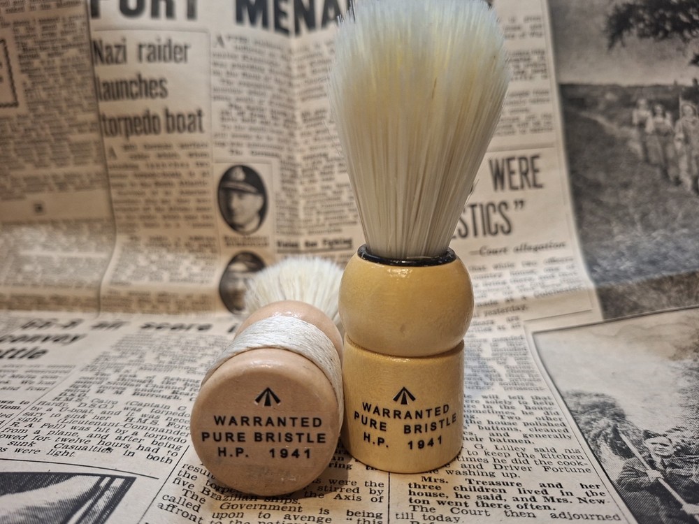 WW2 British Shaving brush 1941- reproduction corded handle