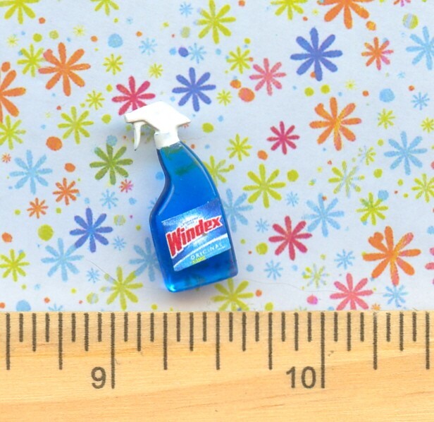Dollhouse Miniature Size Window Cleaner