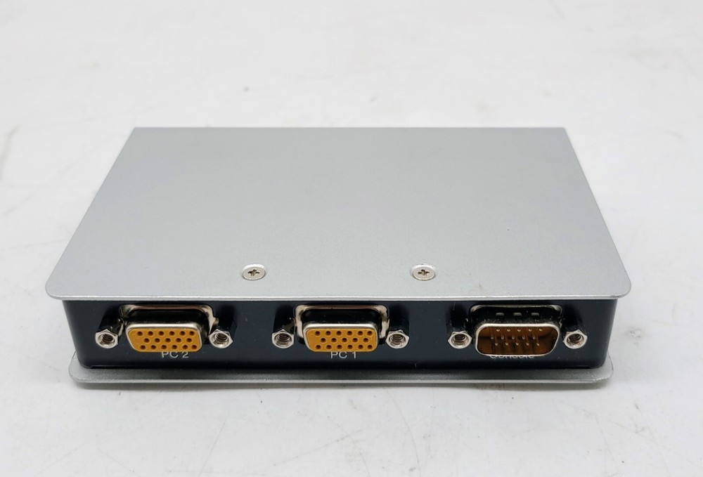 TRIPP LITE B022-002-KT-R SWITCH 2 Port Desktop KVM Switch w/ Cables