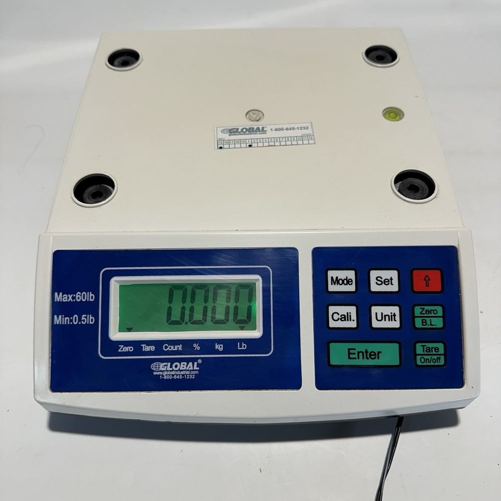 Global Industrial™ Electronic Counting Scale, 60 lb. Capacity