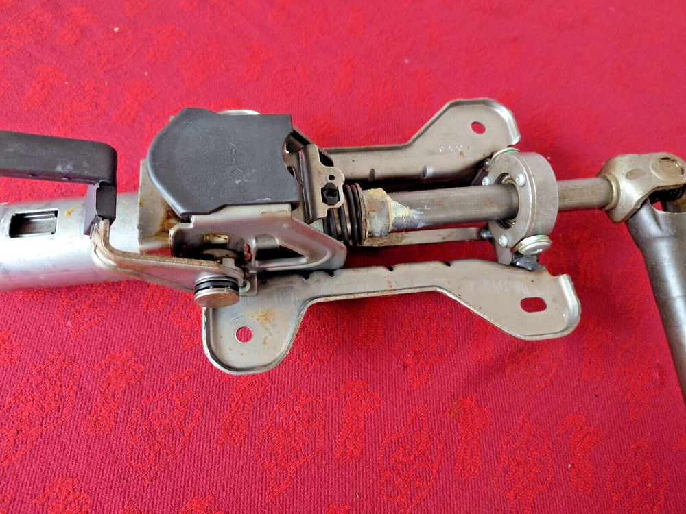 Mazda 2 MK1 DY 2006 Adjustable Power Steering Column