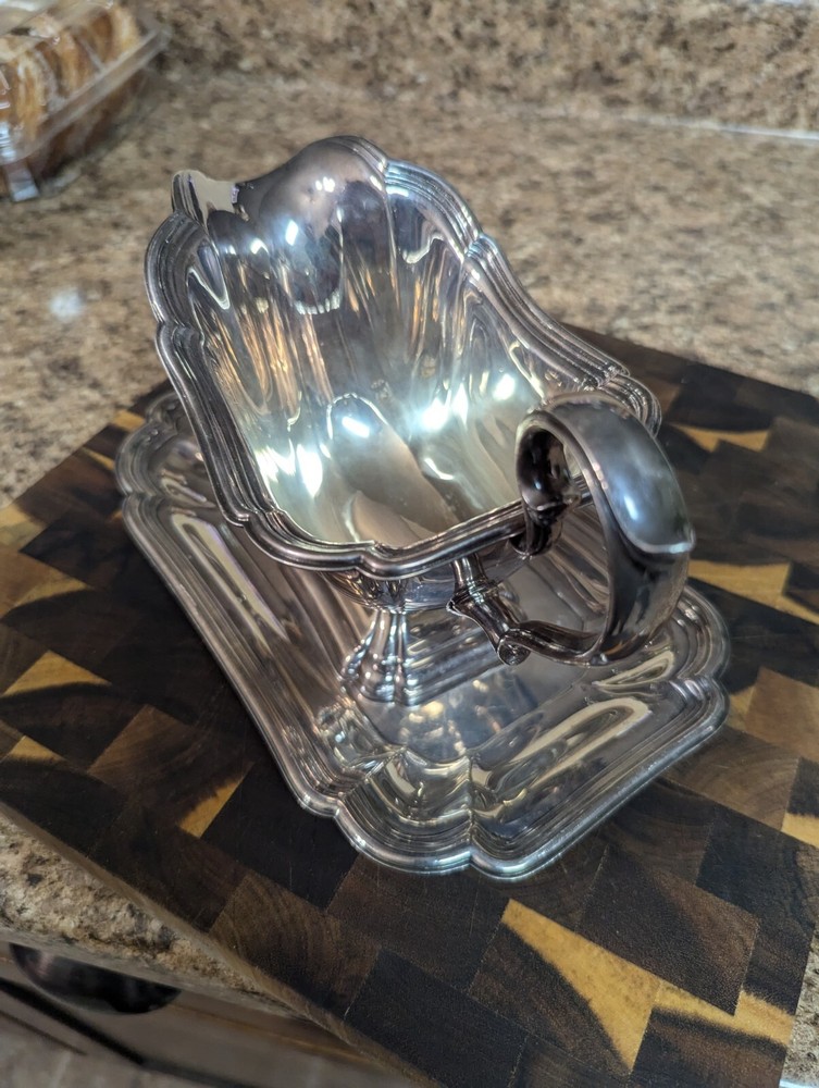 International Silver Co. - Chadwick #1513 Serving Dish Rectangular With Boat Vtg