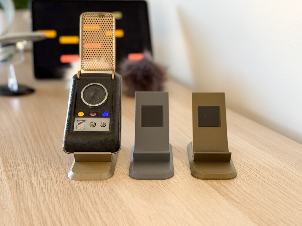Display Stand for Diamond Select Star Trek TOS Communicator 3D Printed