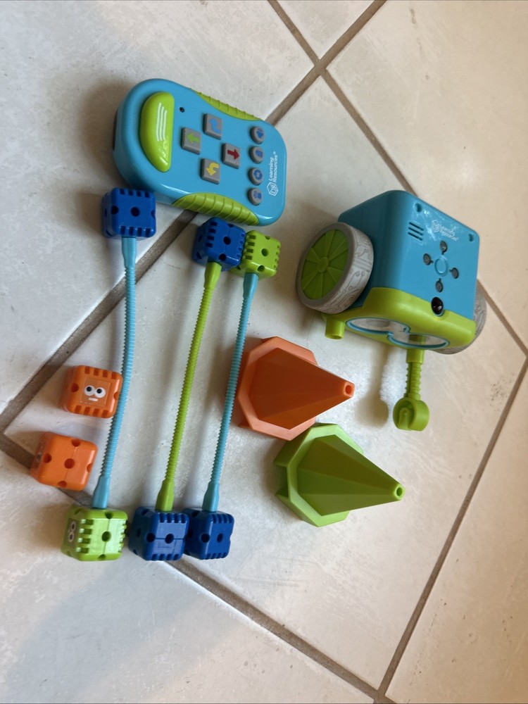 BOTLEY THE CODING ROBOT ONLY BY LEARNING RESOURCES STEM TOY