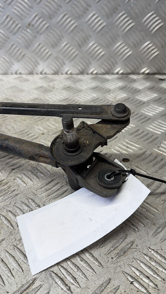 KIA CEED FRONT WIPER MOTOR 2009