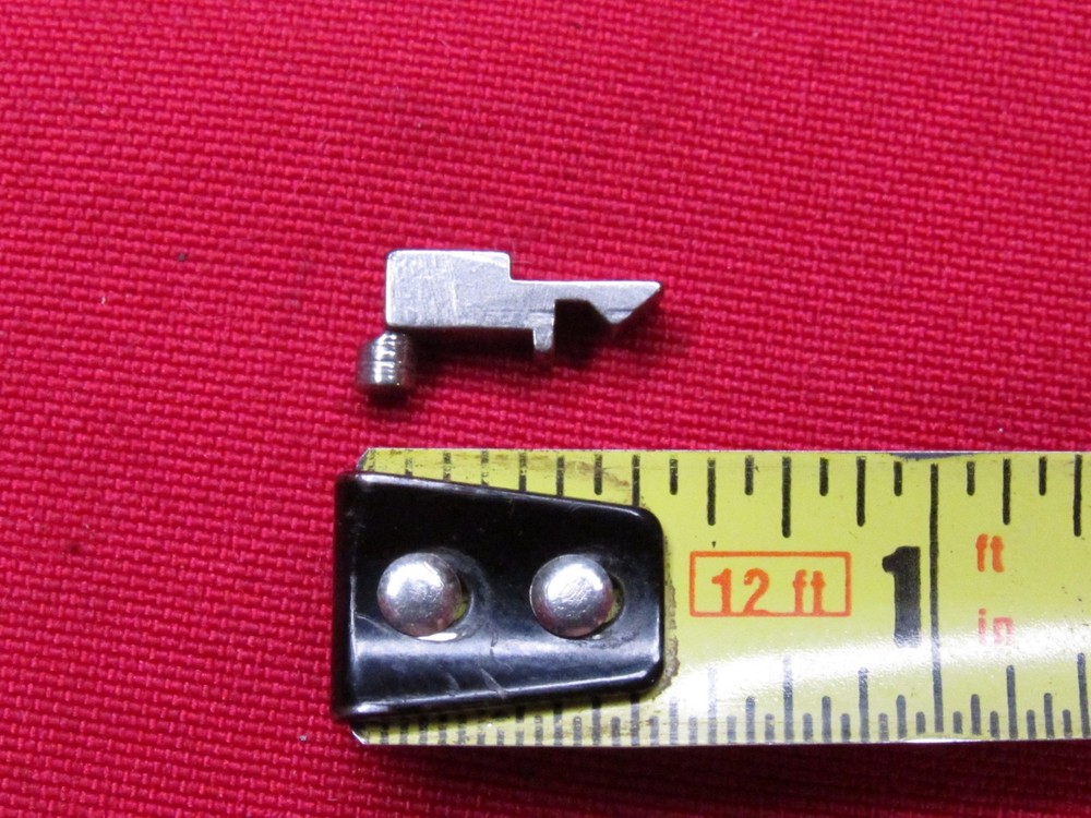 Savage / Stevens / Springfield 67 77 124 840 Left Side Extractor w/ Guide
