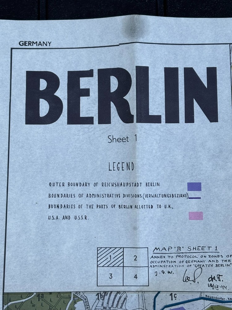 Original 1944 Post WWII Berlin Map large wall map administrative divisions
